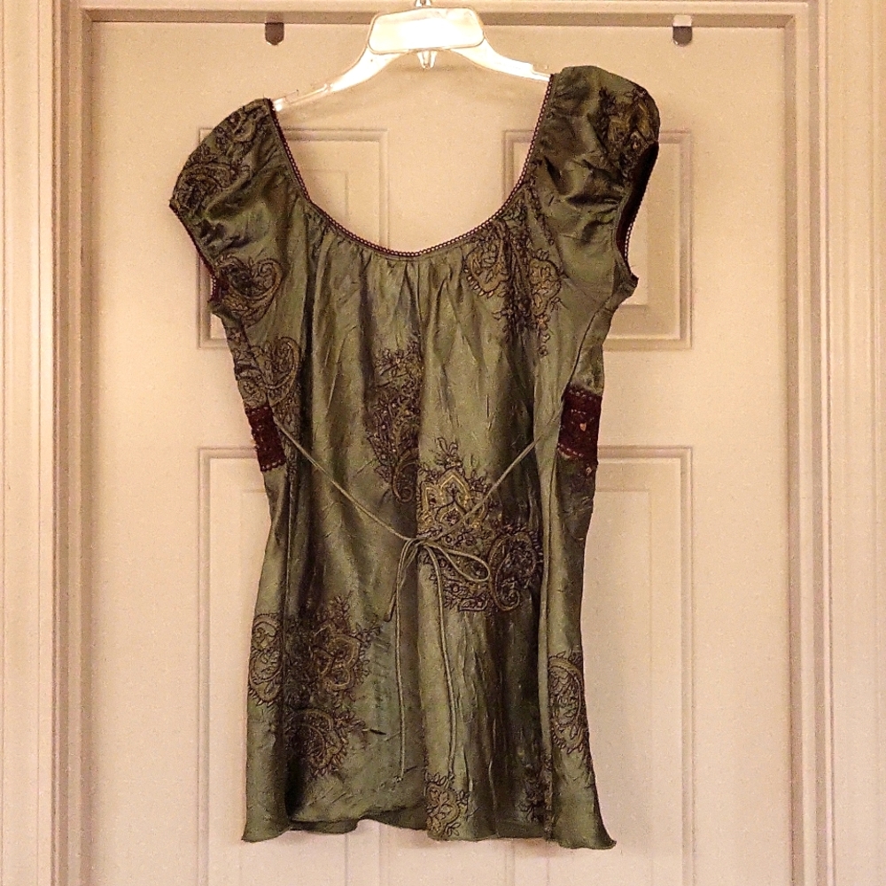 Silk embroidered top size XL green embroidered cap Sleeves - Picture 5 of 5